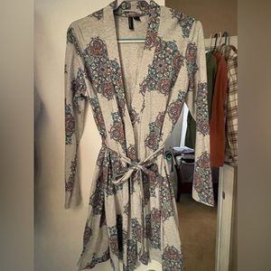 Cute, Cynthia Rowley soft robe, never worn.